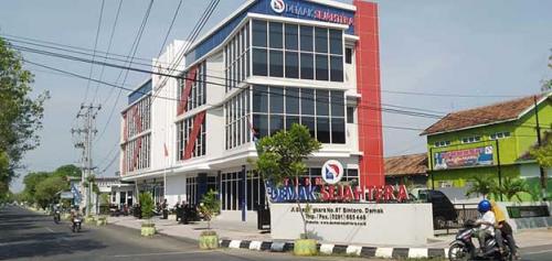 Gedung Kantor Pusat